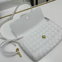 $88.00 USD Bottega Veneta BV AAA Quality Messenger Bags For Women #1363632
