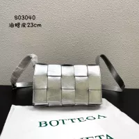 $96.00 USD Bottega Veneta BV AAA Quality Messenger Bags For Women #1363638