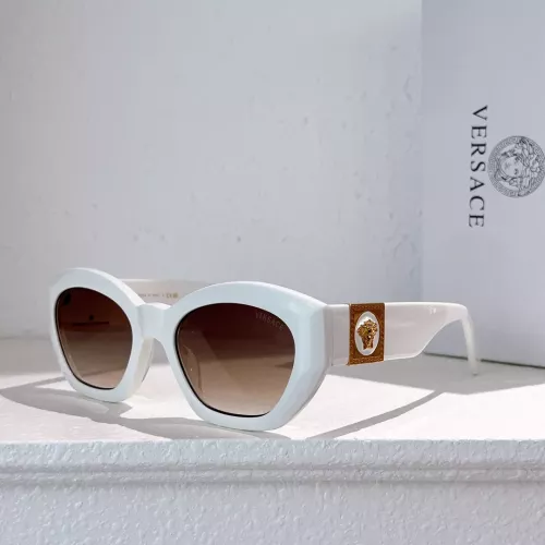 Versace AAA Quality Sunglasses #1366745