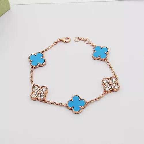 Van Cleef & Arpels Bracelets For Women #1371294