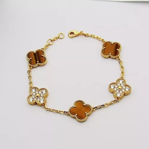 Van Cleef & Arpels Bracelets For Women #1371313