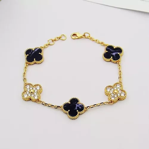 Replica Van Cleef &amp; Arpels Bracelets For Women #1371319, $29.00 USD, [ITEM#1371319], Replica Van Cleef &amp; Arpels Bracelets outlet from China