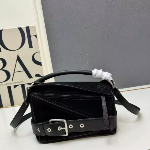 LOEWE AAA Quality Messenger Bags For Women #1372500