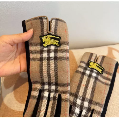 Replica Burberry Gloves #1372597 $34.00 USD for Wholesale