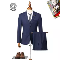 $92.00 USD Versace Tracksuits Long Sleeved For Men #1369720