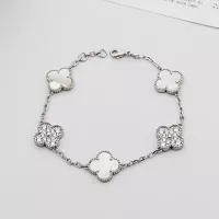 $29.00 USD Van Cleef & Arpels Bracelets For Women #1371299