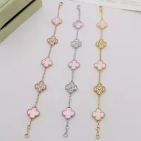 $29.00 USD Van Cleef & Arpels Bracelets For Women #1371302