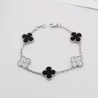 $29.00 USD Van Cleef & Arpels Bracelets For Women #1371320