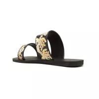 $72.00 USD Versace Slippers For Women #1371995