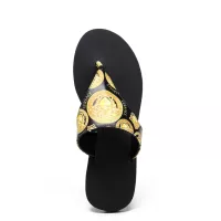 $72.00 USD Versace Slippers For Women #1371996