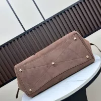 $115.00 USD Celine AAA Quality Handbags For Women #1372322