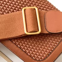$108.00 USD Valentino AAA Quality Messenger Bags For Women #1372414