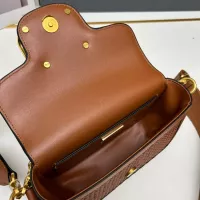 $108.00 USD Valentino AAA Quality Messenger Bags For Women #1372414
