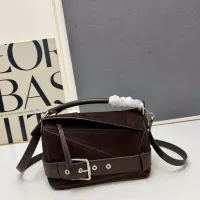 $102.00 USD LOEWE AAA Quality Messenger Bags For Women #1372499