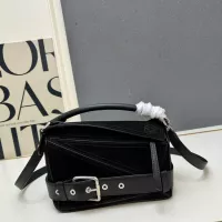 $102.00 USD LOEWE AAA Quality Messenger Bags For Women #1372500