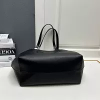 $108.00 USD Celine AAA Quality Shoulder Bags For Women #1372518