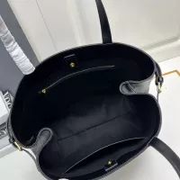 $108.00 USD Celine AAA Quality Shoulder Bags For Women #1372518