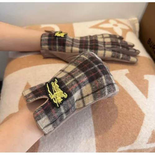 Replica Burberry Gloves #1379065 $36.00 USD for Wholesale