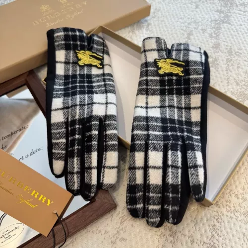 Replica Burberry Gloves #1379066 $36.00 USD for Wholesale