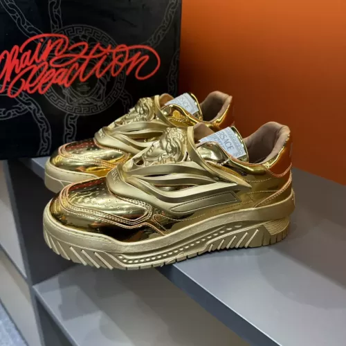 Versace Casual Shoes For Men #1381392