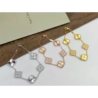 $34.00 USD Van Cleef & Arpels Bracelets For Women #1373141
