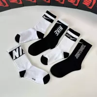 $29.00 USD Nike Socks #1377792