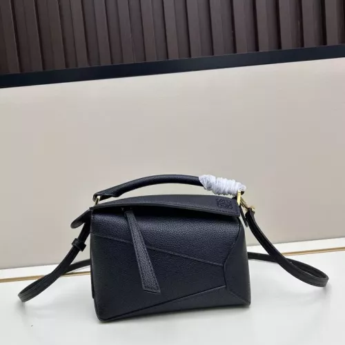 LOEWE AAA Quality Messenger Bags For Women #1385656