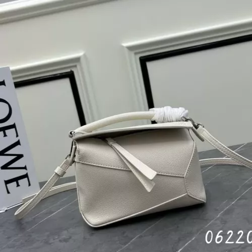 LOEWE AAA Quality Messenger Bags For Women #1385731