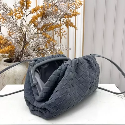 Replica Bottega Veneta BV AAA Quality Messenger Bags For Women #1388023 $112.00 USD for Wholesale