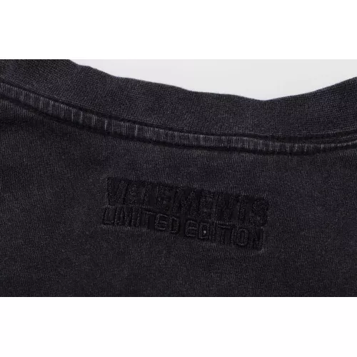 Replica VETEMENTS T-Shirts Short Sleeved For Unisex #1390228 $36.00 USD for Wholesale