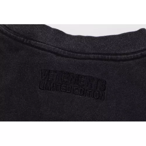 Replica VETEMENTS T-Shirts Short Sleeved For Unisex #1390240 $36.00 USD for Wholesale