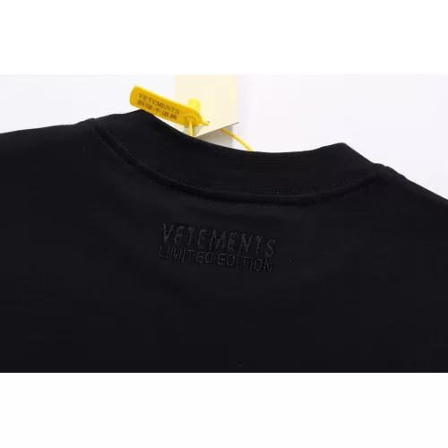 Replica VETEMENTS T-Shirts Short Sleeved For Unisex #1390279 $36.00 USD for Wholesale