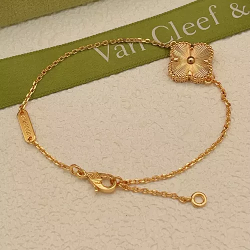 Replica Van Cleef & Arpels Bracelets For Women #1390348 $25.00 USD for Wholesale