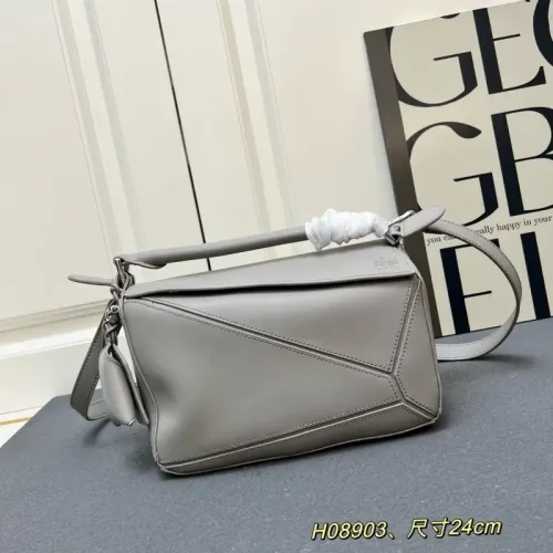 LOEWE AAA Quality Messenger Bags For Women #1392163