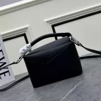 $122.00 USD LOEWE AAA Quality Messenger Bags For Women #1385648