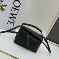$122.00 USD LOEWE AAA Quality Messenger Bags For Women #1385663