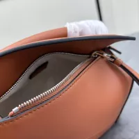 $122.00 USD LOEWE AAA Quality Messenger Bags For Women #1385694