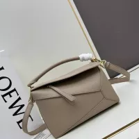$145.00 USD LOEWE AAA Quality Messenger Bags For Women #1385706