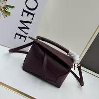 $122.00 USD LOEWE AAA Quality Messenger Bags For Women #1385740
