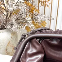 $112.00 USD Bottega Veneta BV AAA Quality Messenger Bags For Women #1388017