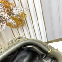 $100.00 USD Bottega Veneta BV AAA Quality Messenger Bags For Women #1388025