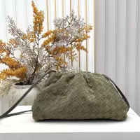 $112.00 USD Bottega Veneta BV AAA Quality Messenger Bags For Women #1388026