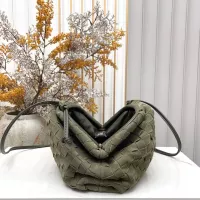 $112.00 USD Bottega Veneta BV AAA Quality Messenger Bags For Women #1388026