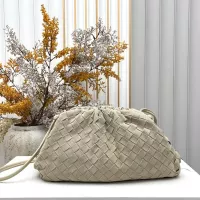 $112.00 USD Bottega Veneta BV AAA Quality Messenger Bags For Women #1388032