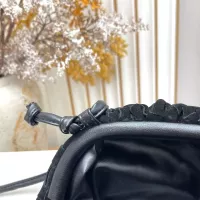 $100.00 USD Bottega Veneta BV AAA Quality Messenger Bags For Women #1388033