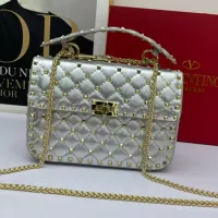 $105.00 USD Valentino AAA Quality Messenger Bags For Women #1388063