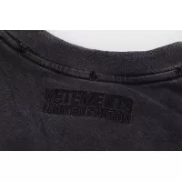 $40.00 USD VETEMENTS T-Shirts Short Sleeved For Unisex #1390236