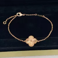 $25.00 USD Van Cleef & Arpels Bracelets For Women #1390348