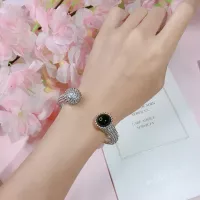 $39.00 USD Van Cleef & Arpels Bracelets For Women #1390410