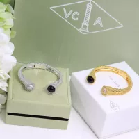 $39.00 USD Van Cleef & Arpels Bracelets For Women #1390411